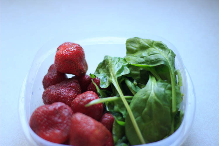 Strawberry Spinach Smoothie (Food Processor Style)
