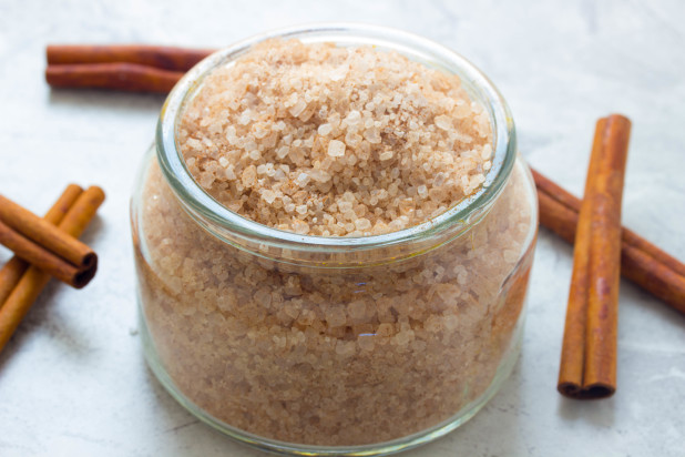 Cinnamon Salts