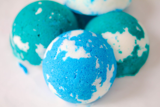 Cold Chest Vapo Rub Bathbombs