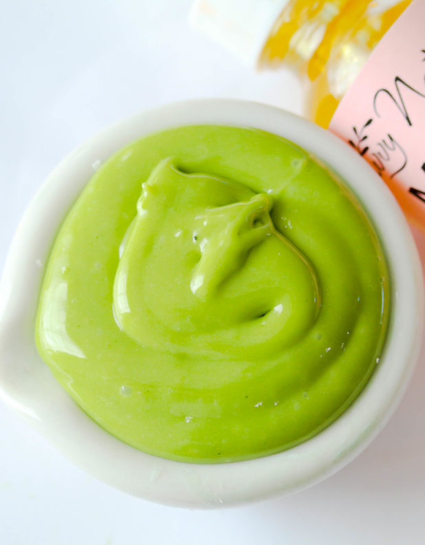Make your skin glow with this three ingredient DIY green tea all natural facial mask! 